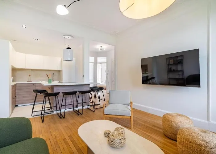 Le Chic De Medreville - 6pers - 3chambres - Calme Apartmán *